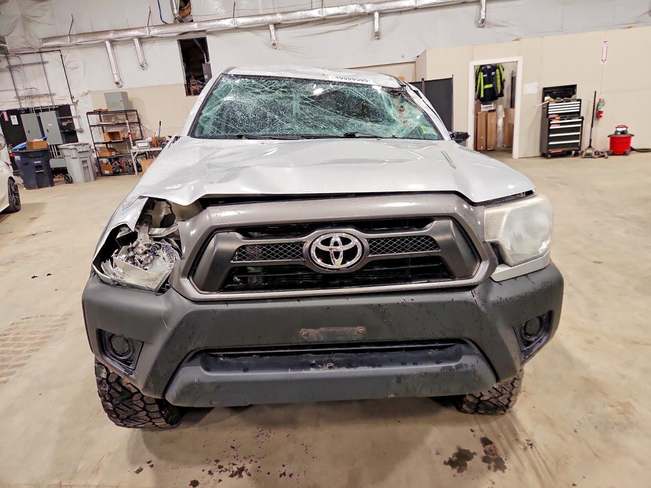 2013 TOYOTA TACOMA V6 photo 13