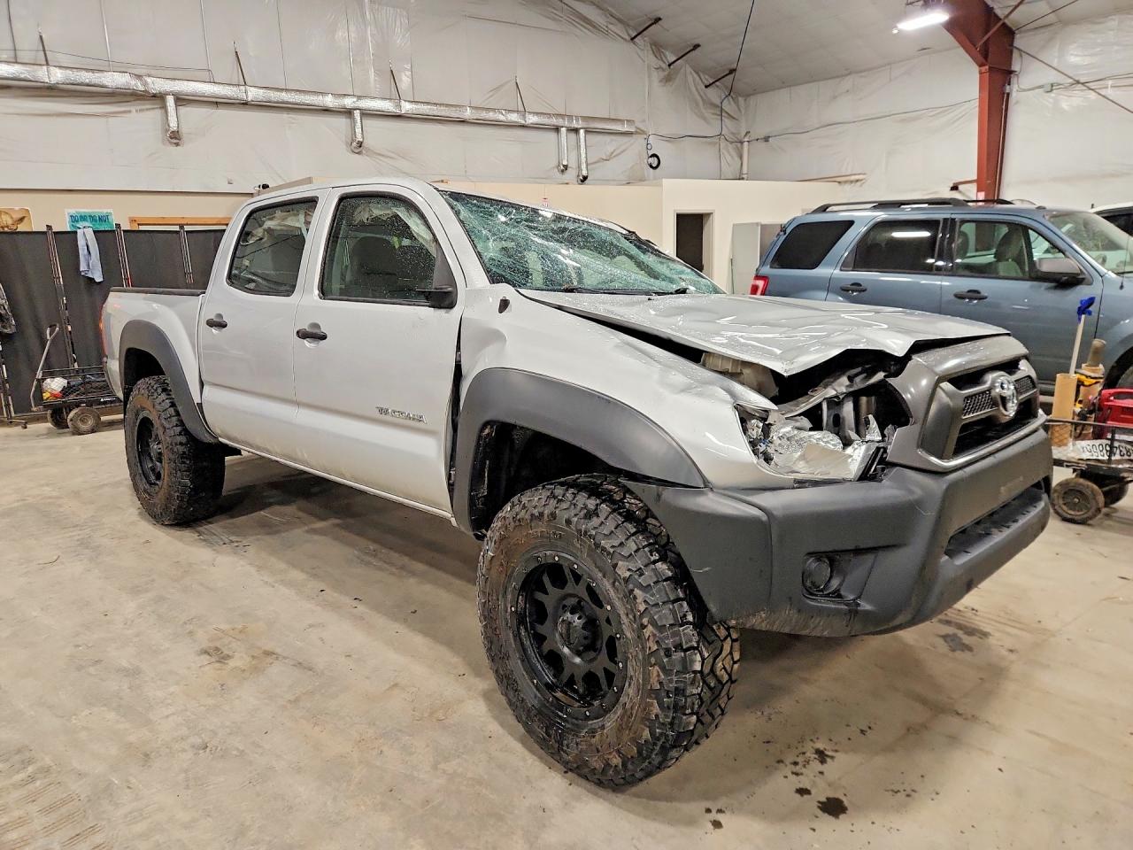 2013 TOYOTA TACOMA V6 photo 10