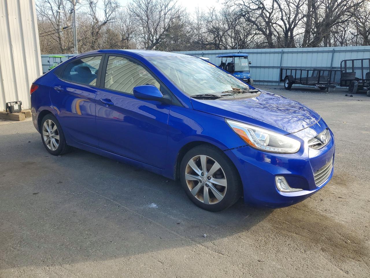 2014 HYUNDAI ACCENT GLS photo 7