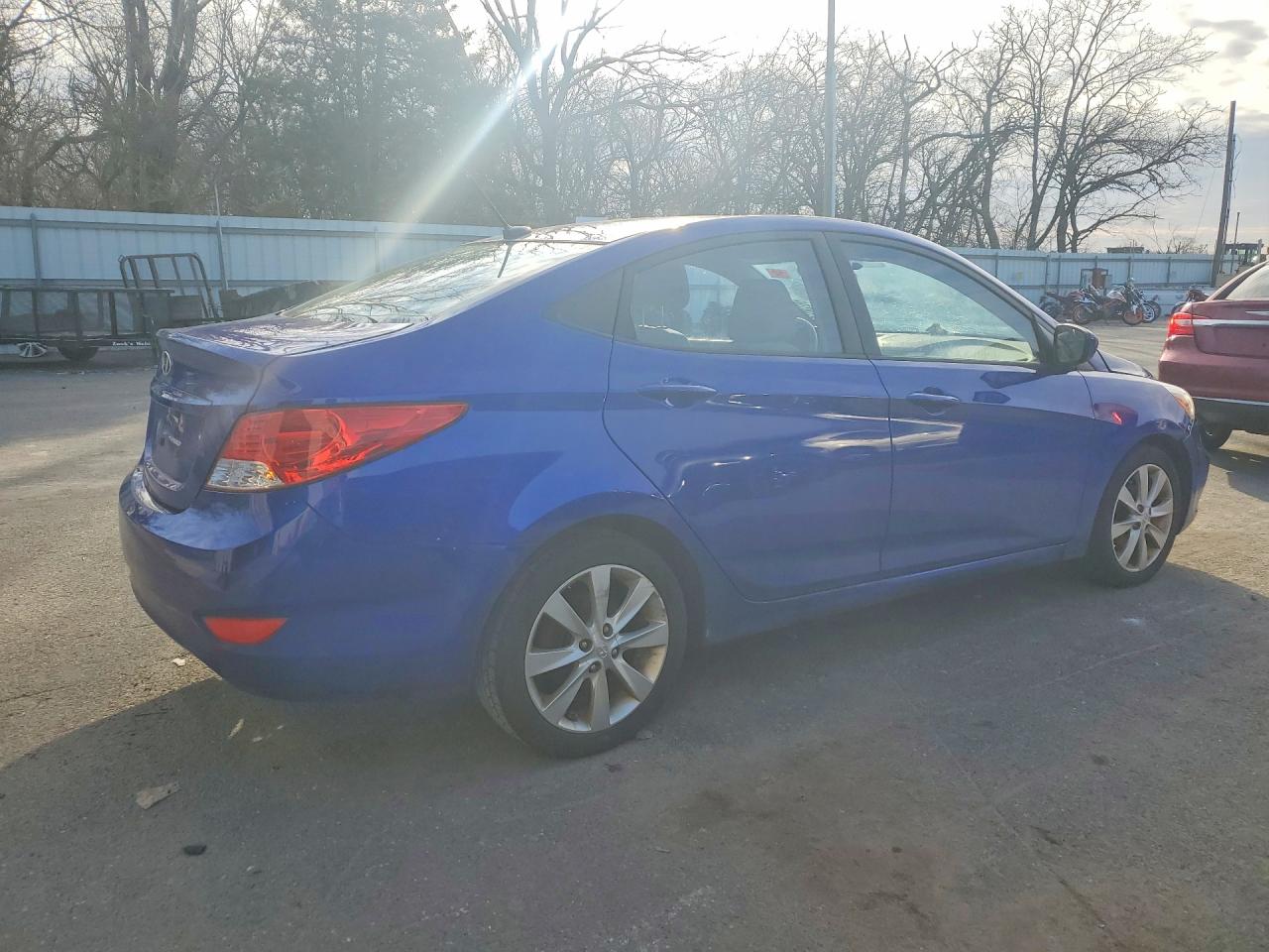 2014 HYUNDAI ACCENT GLS photo 5