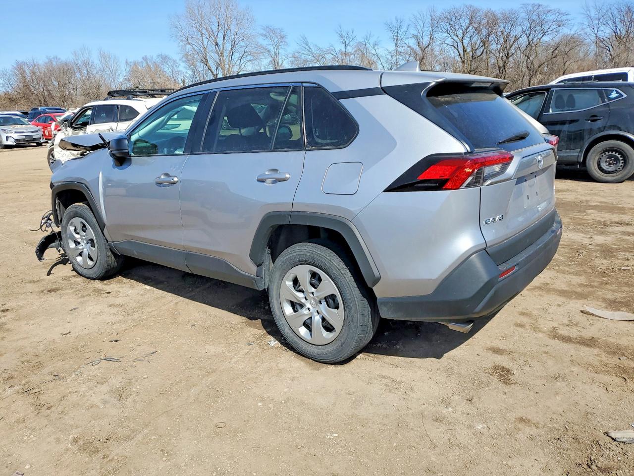 2021 TOYOTA RAV4 LE photo 3