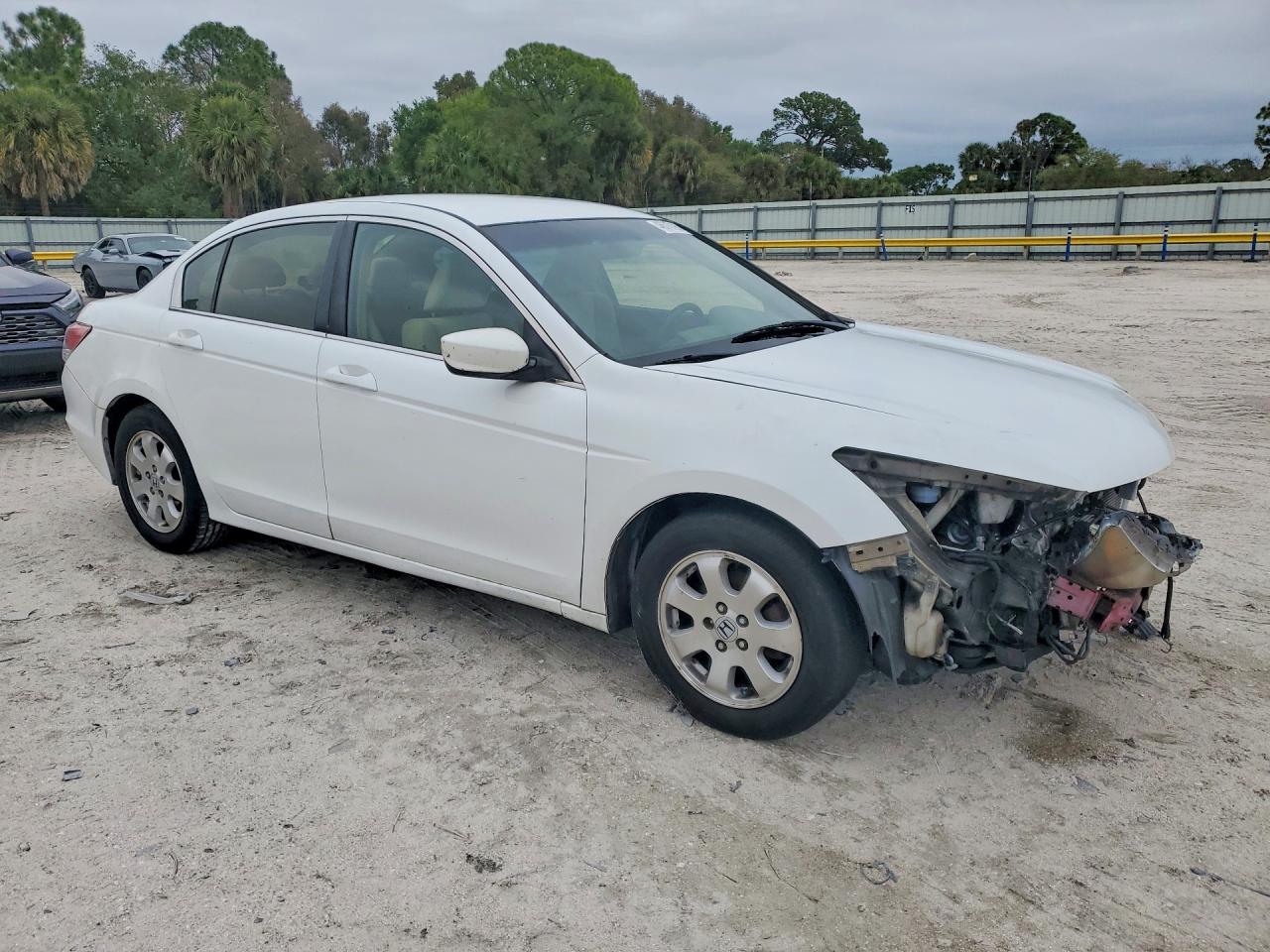 2008 HONDA ACCORD LX photo 7