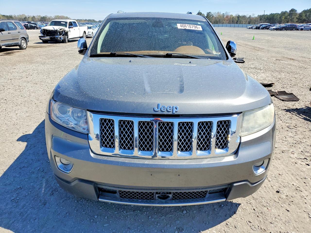 2011 JEEP GRAND CHEROKEE OVERLAND photo 13