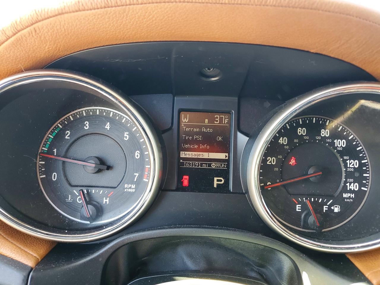 2011 JEEP GRAND CHEROKEE OVERLAND photo 25