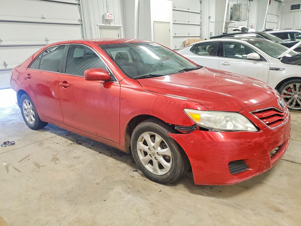 2011 TOYOTA CAMRY LE photo 7