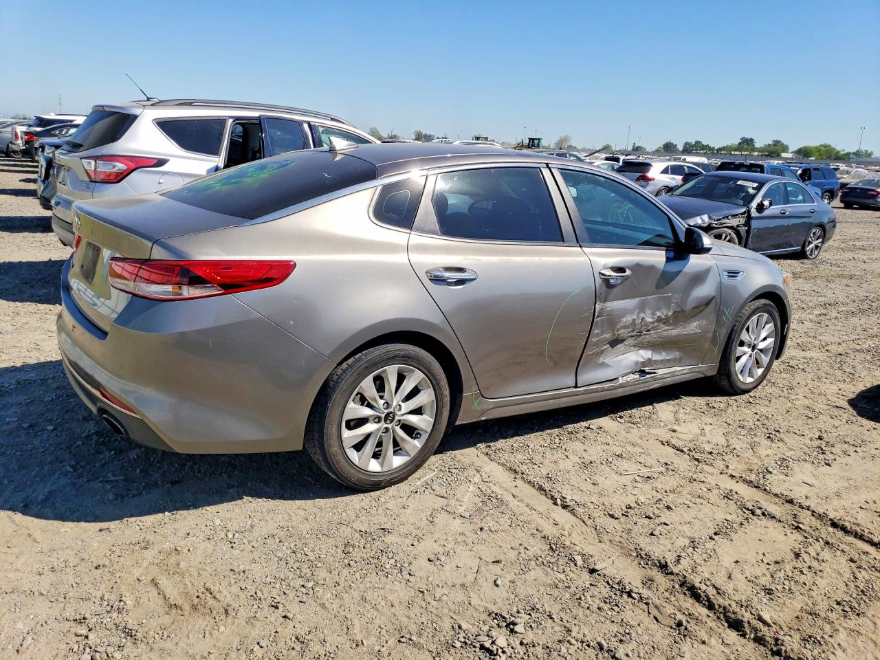 2016 KIA OPTIMA LX photo 7