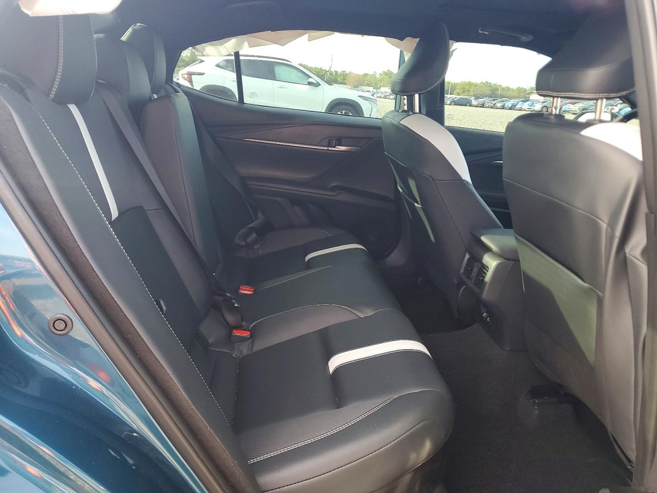 2025 TOYOTA CAMRY SE photo 19