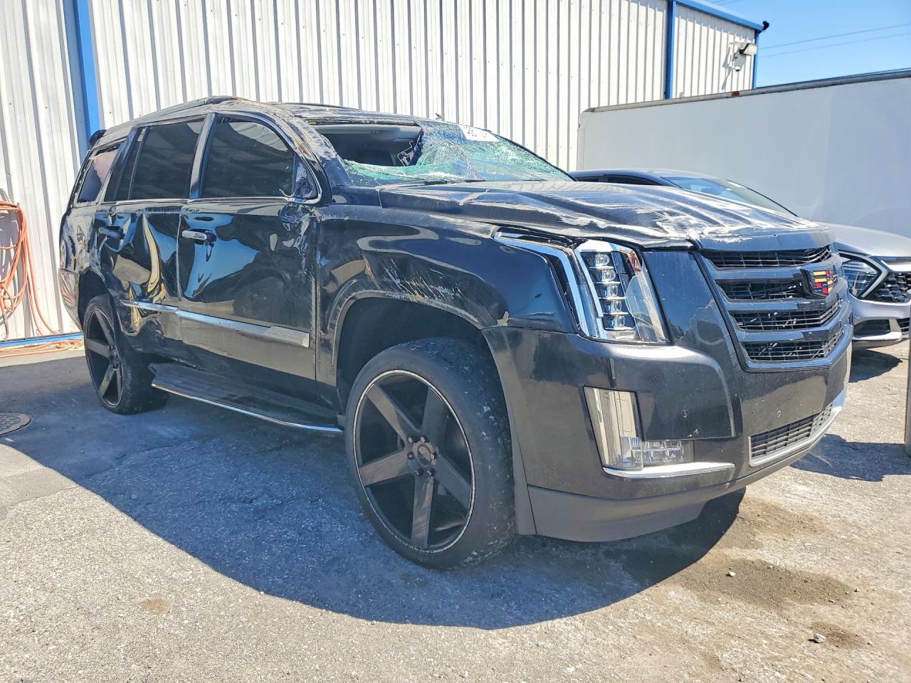 2016 CADILLAC ESCALADE LUXURY photo 10