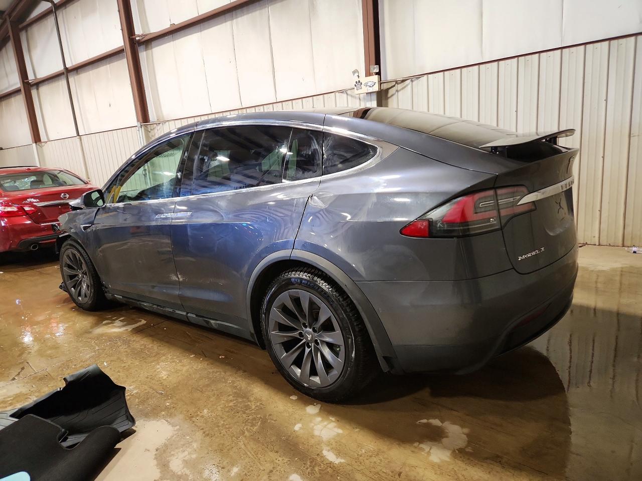 2018 TESLA MODEL X photo 2