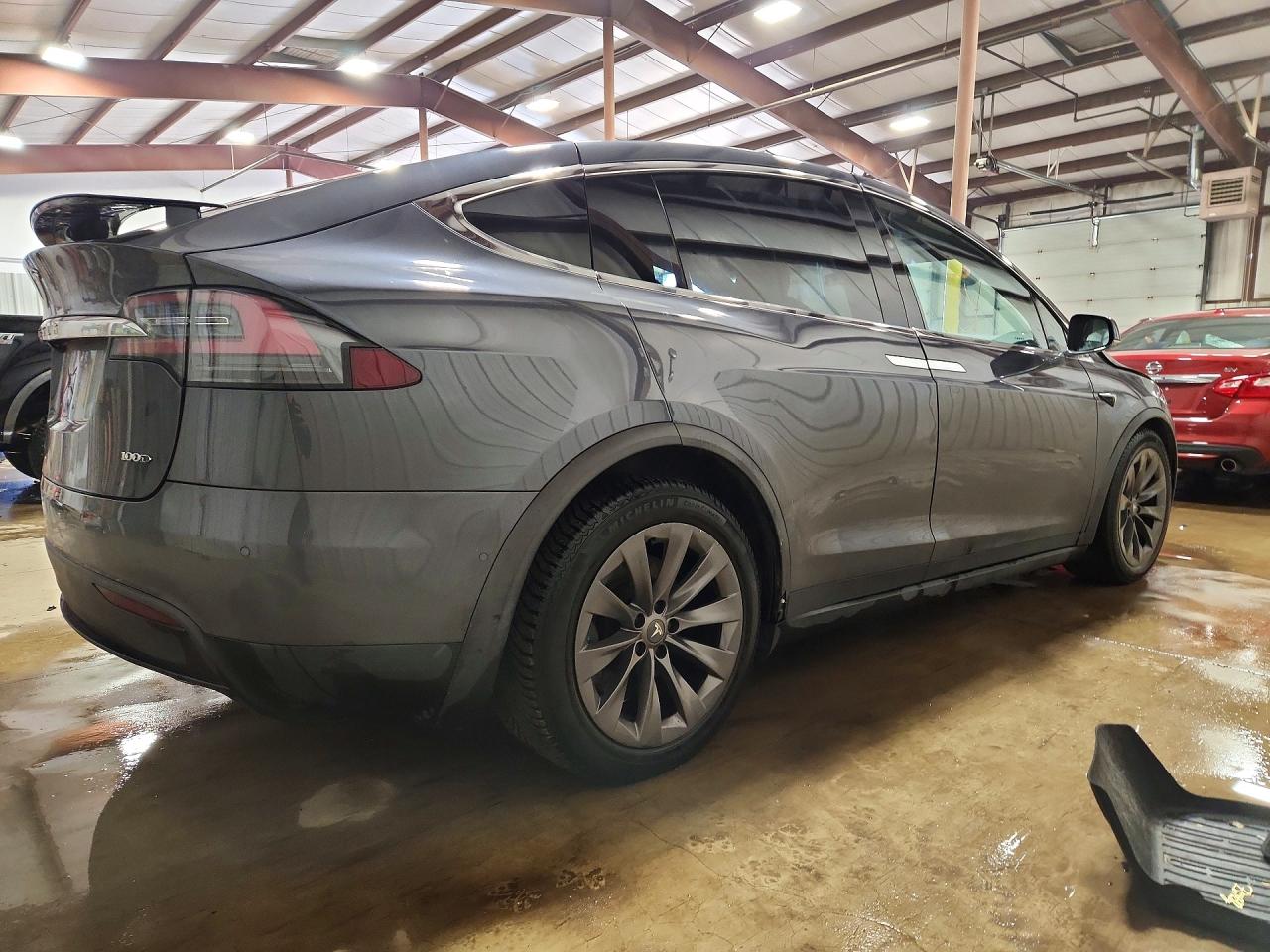 2018 TESLA MODEL X photo 3