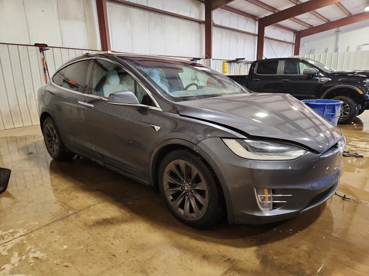 2018 TESLA MODEL X photo 4