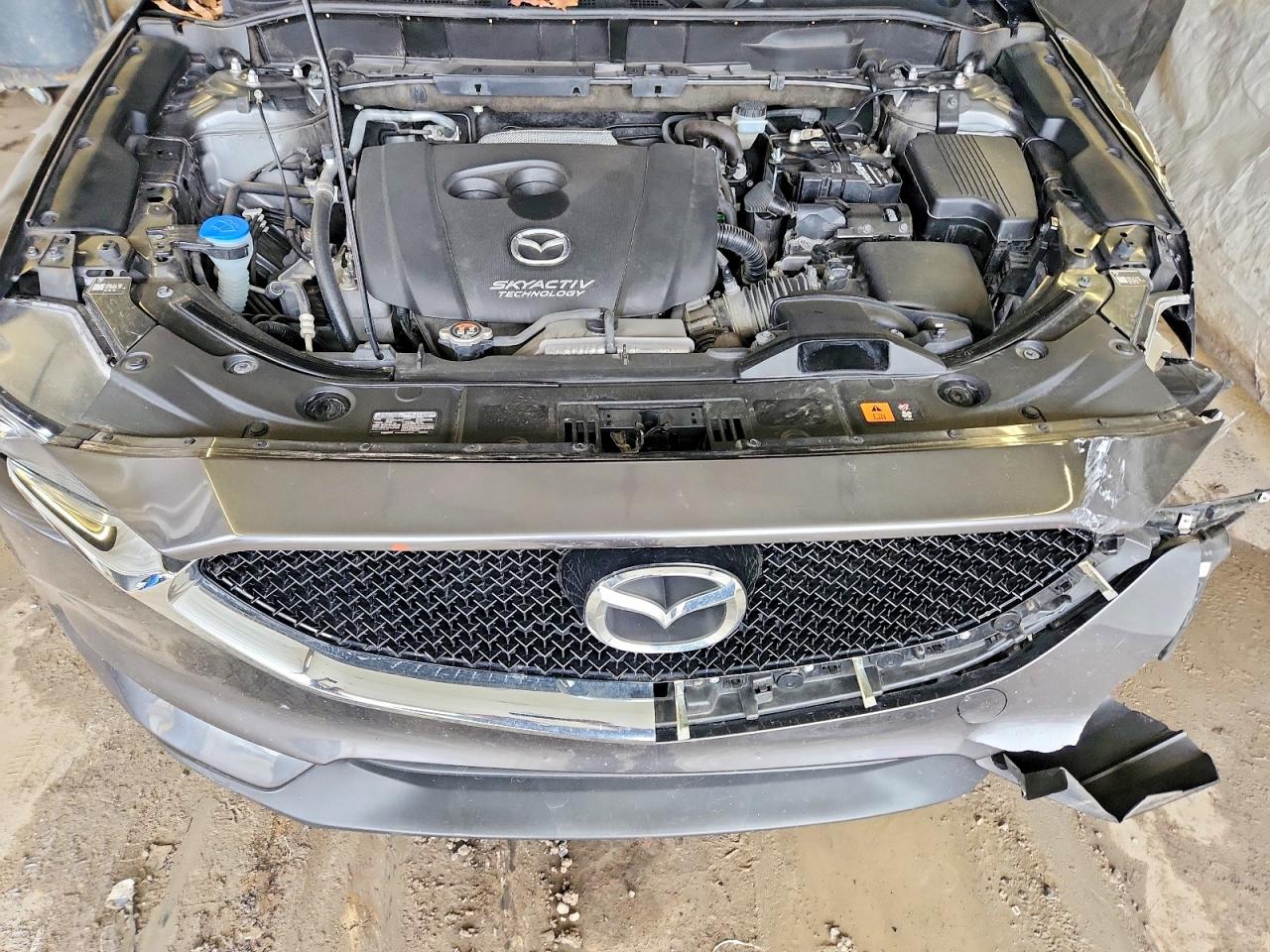 2017 MAZDA CX-5 TOURING photo 12