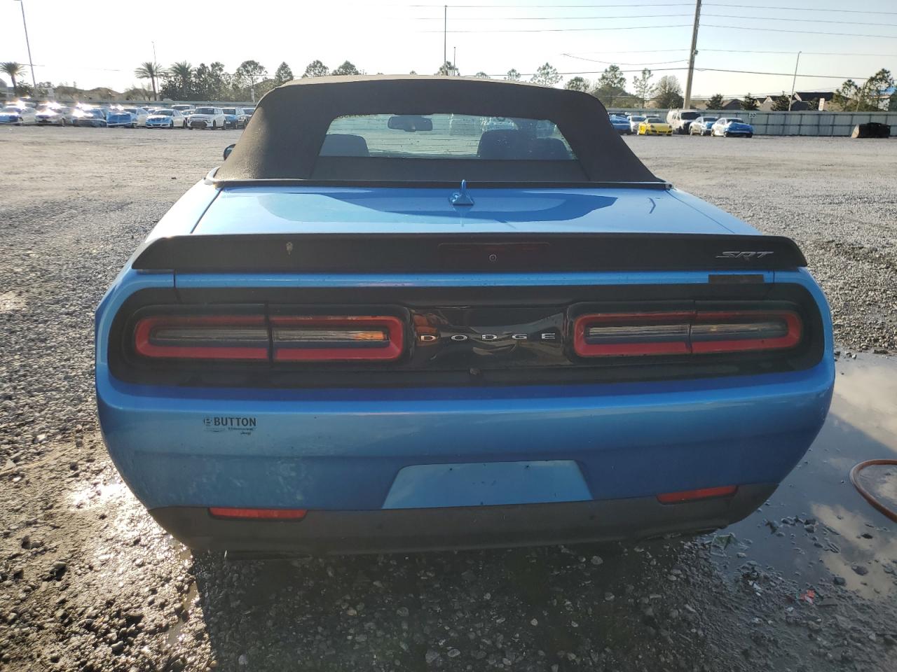 2016 DODGE CHALLENGER SRT HELLCAT photo 16