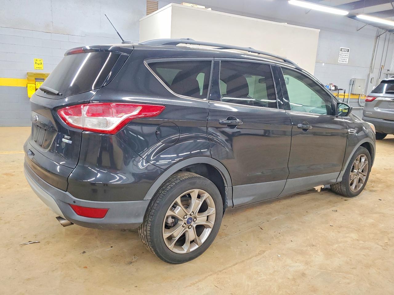 2014 FORD ESCAPE SE photo 3