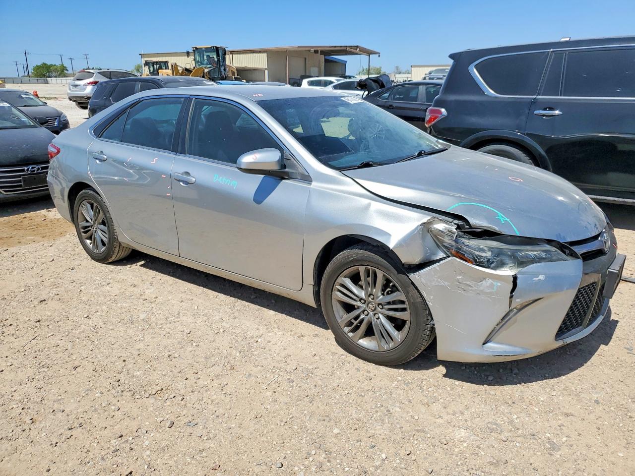 2016 TOYOTA CAMRY SE photo 7