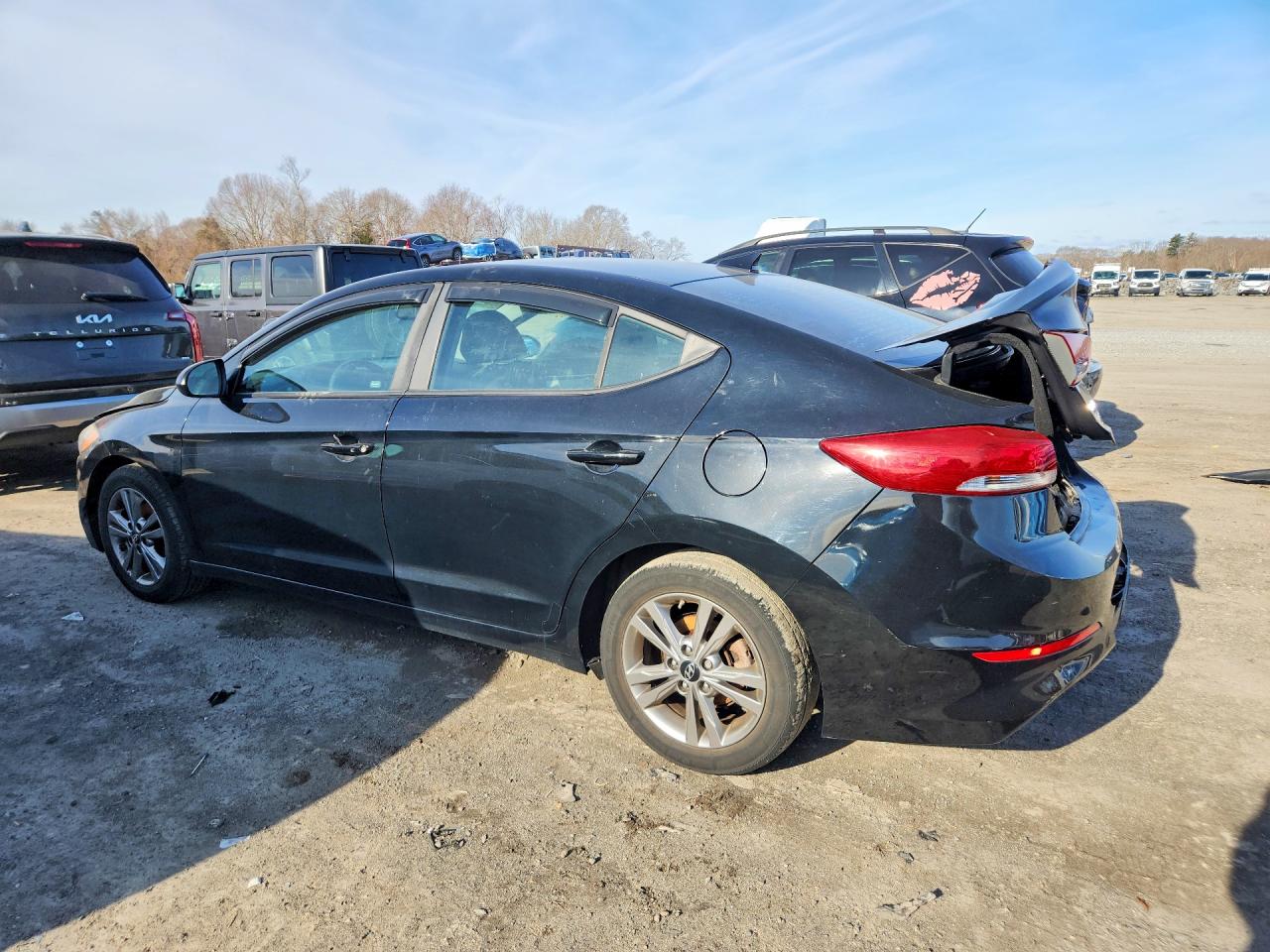 2018 HYUNDAI ELANTRA VALUE EDITION photo 3