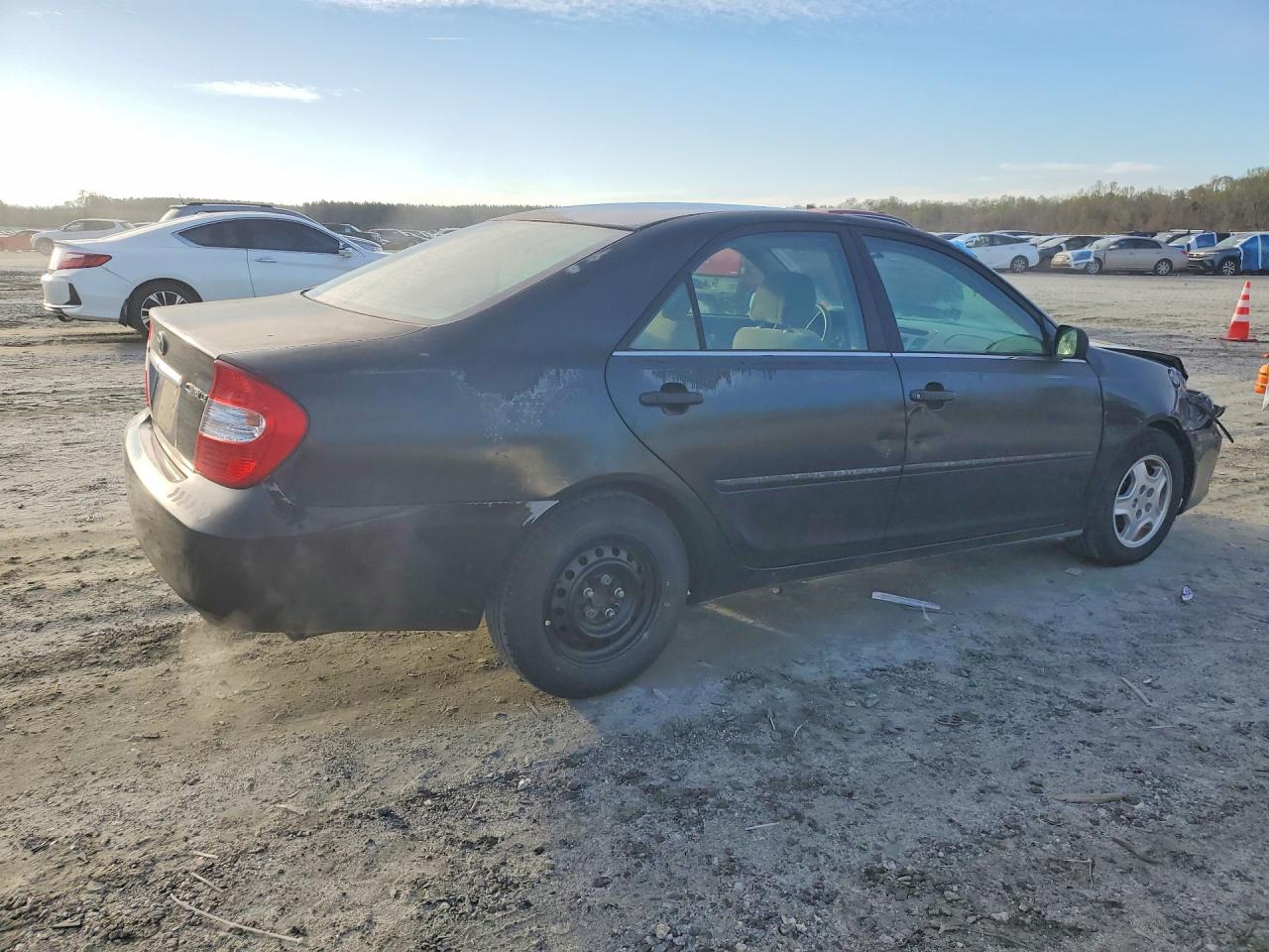 2002 TOYOTA CAMRY LE V6 photo 5