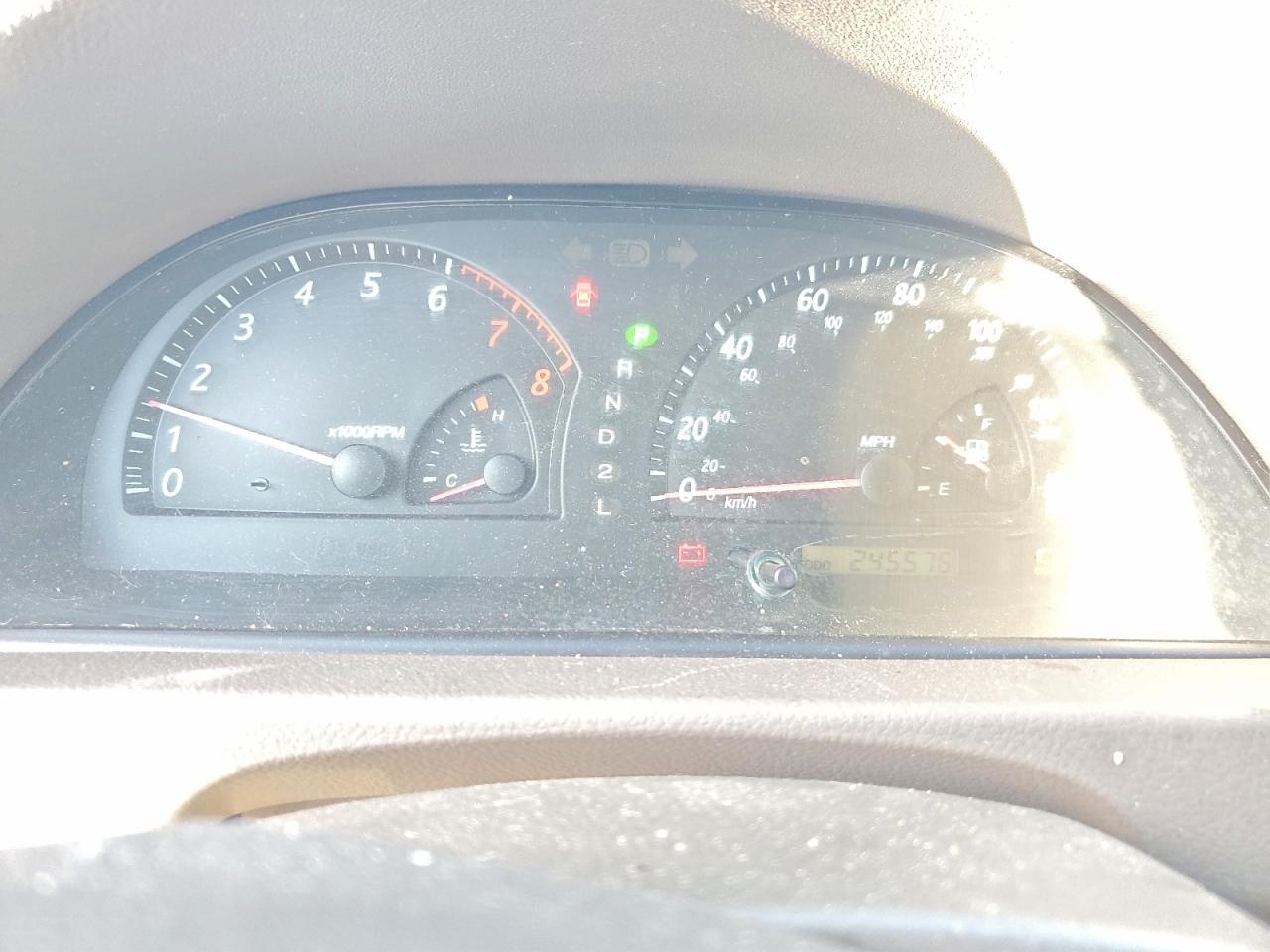 2002 TOYOTA CAMRY LE V6 photo 17