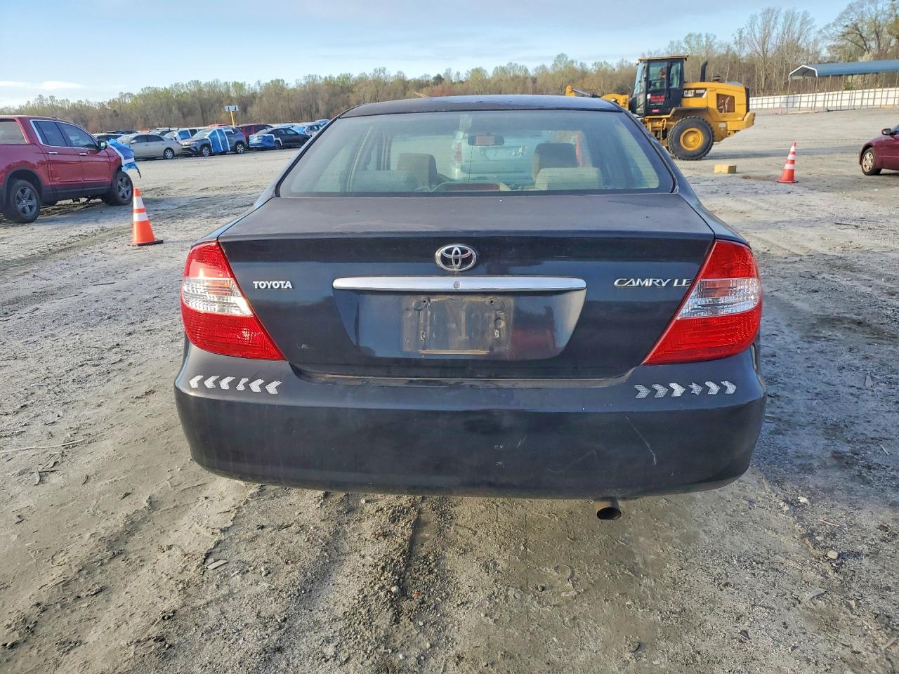 2002 TOYOTA CAMRY LE V6 photo 11