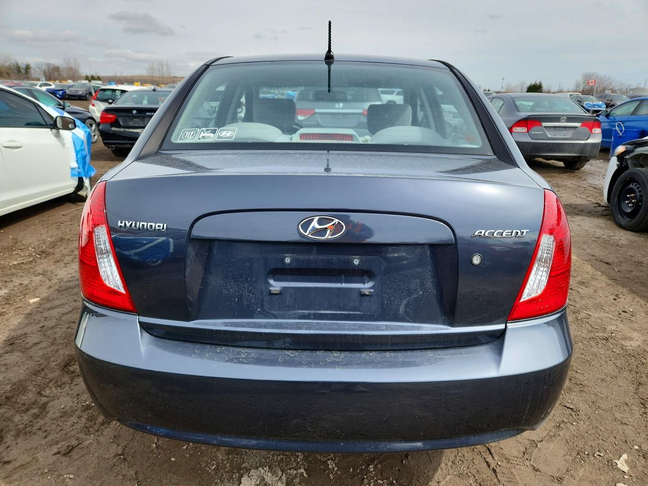 2009 HYUNDAI ACCENT GLS photo 11