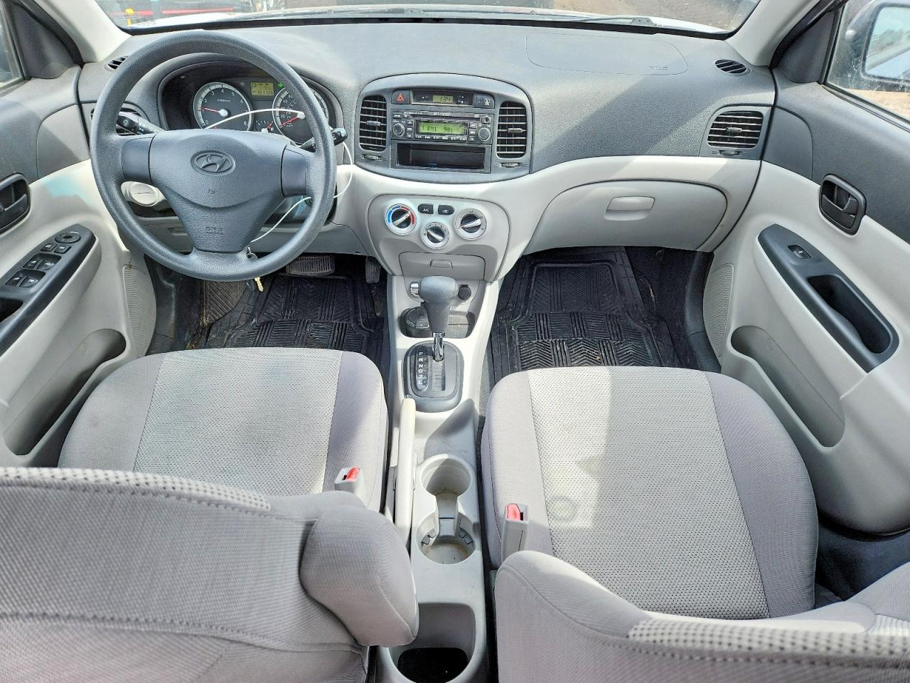 2009 HYUNDAI ACCENT GLS photo 15