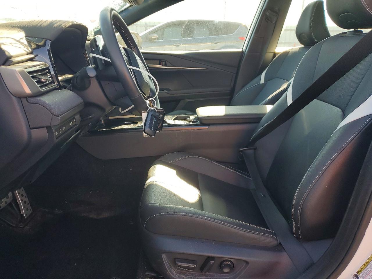 2025 TOYOTA CAMRY SE photo 19