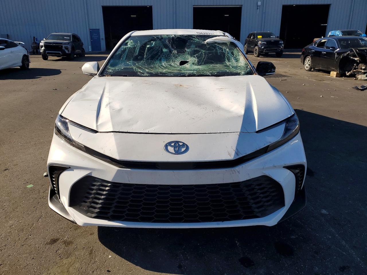 2025 TOYOTA CAMRY SE photo 13