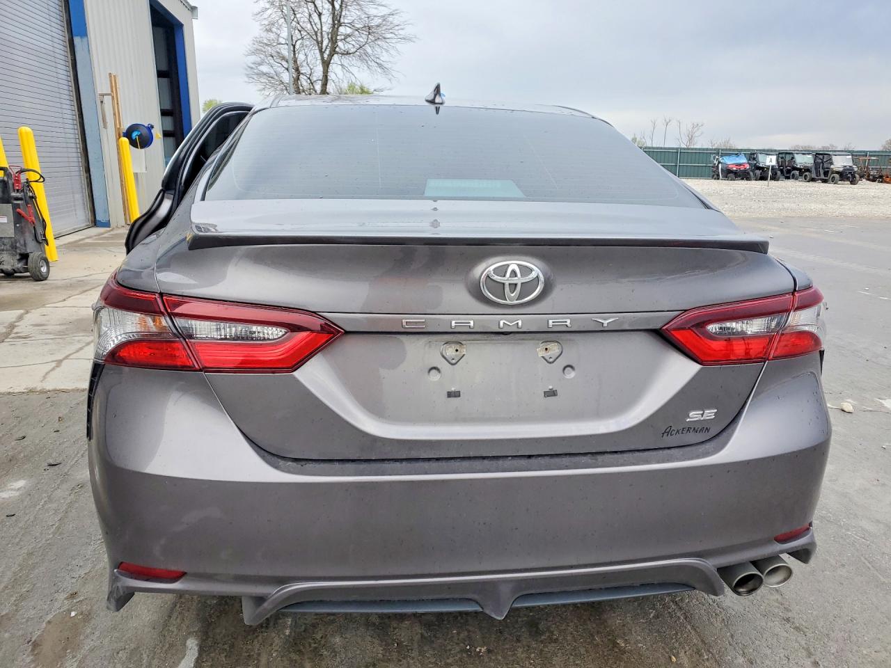 2024 TOYOTA CAMRY SE photo 16