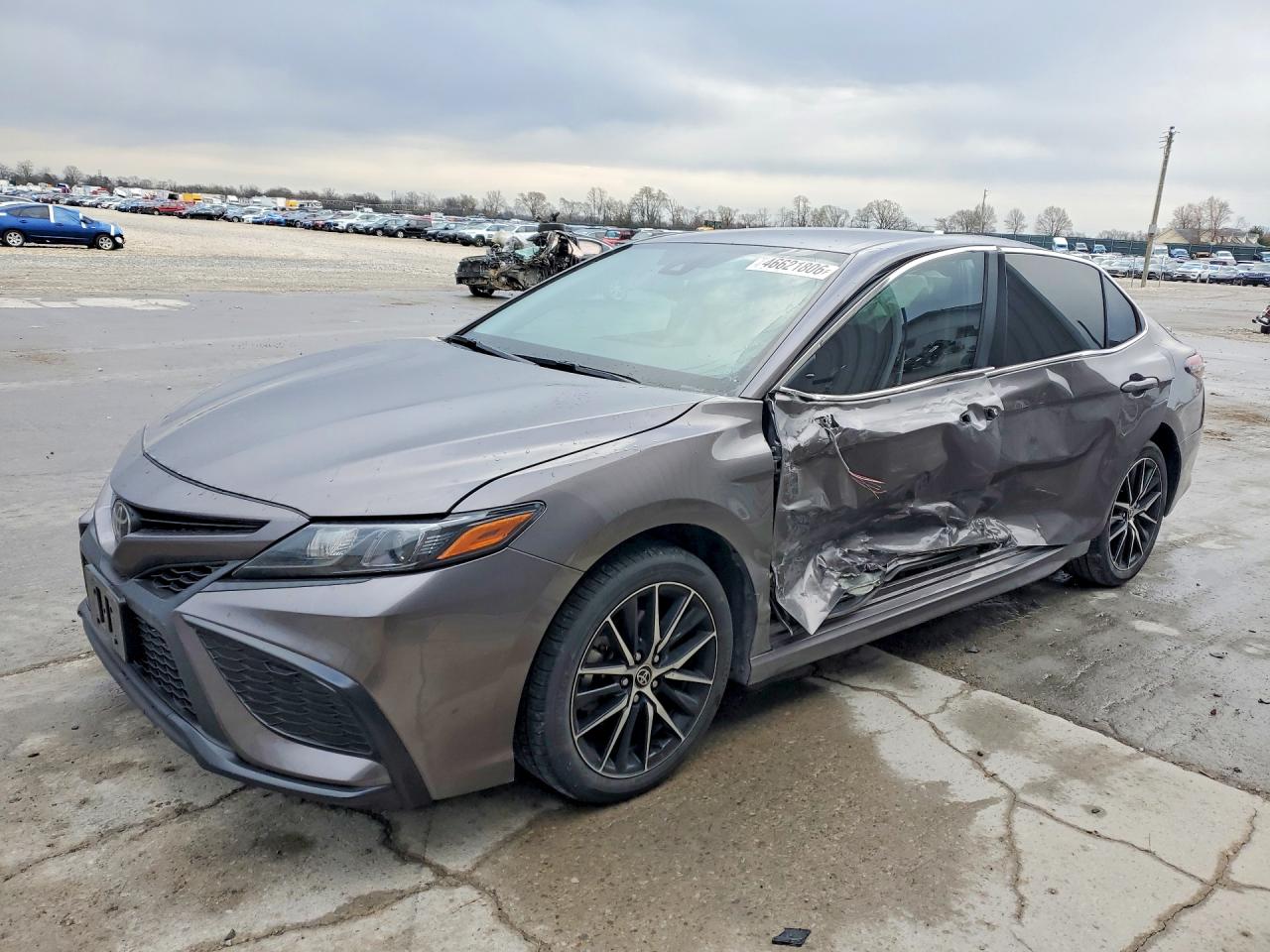 2024 TOYOTA CAMRY