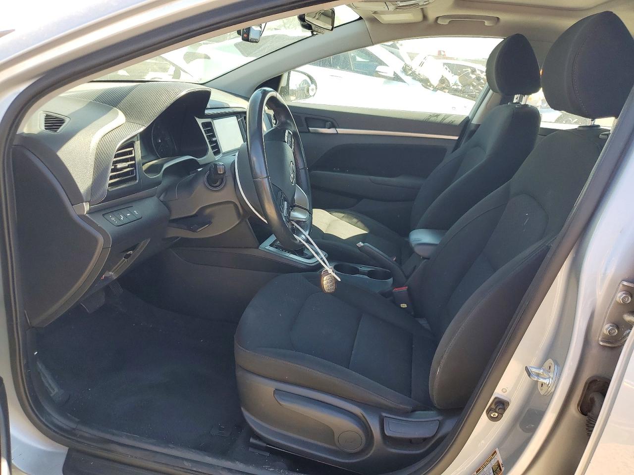 2020 HYUNDAI ELANTRA VALUE EDITION photo 13