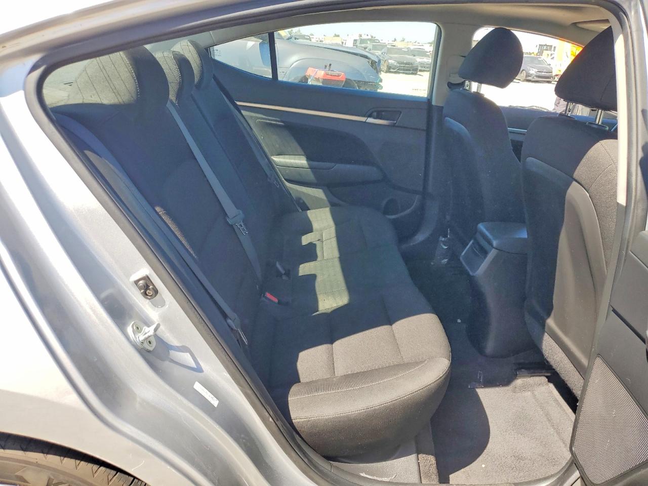 2020 HYUNDAI ELANTRA VALUE EDITION photo 19