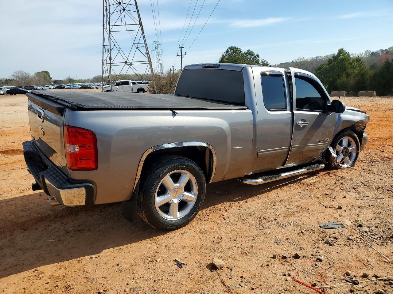 2009 CHEVROLET SILVERADO C1500 LT photo 5