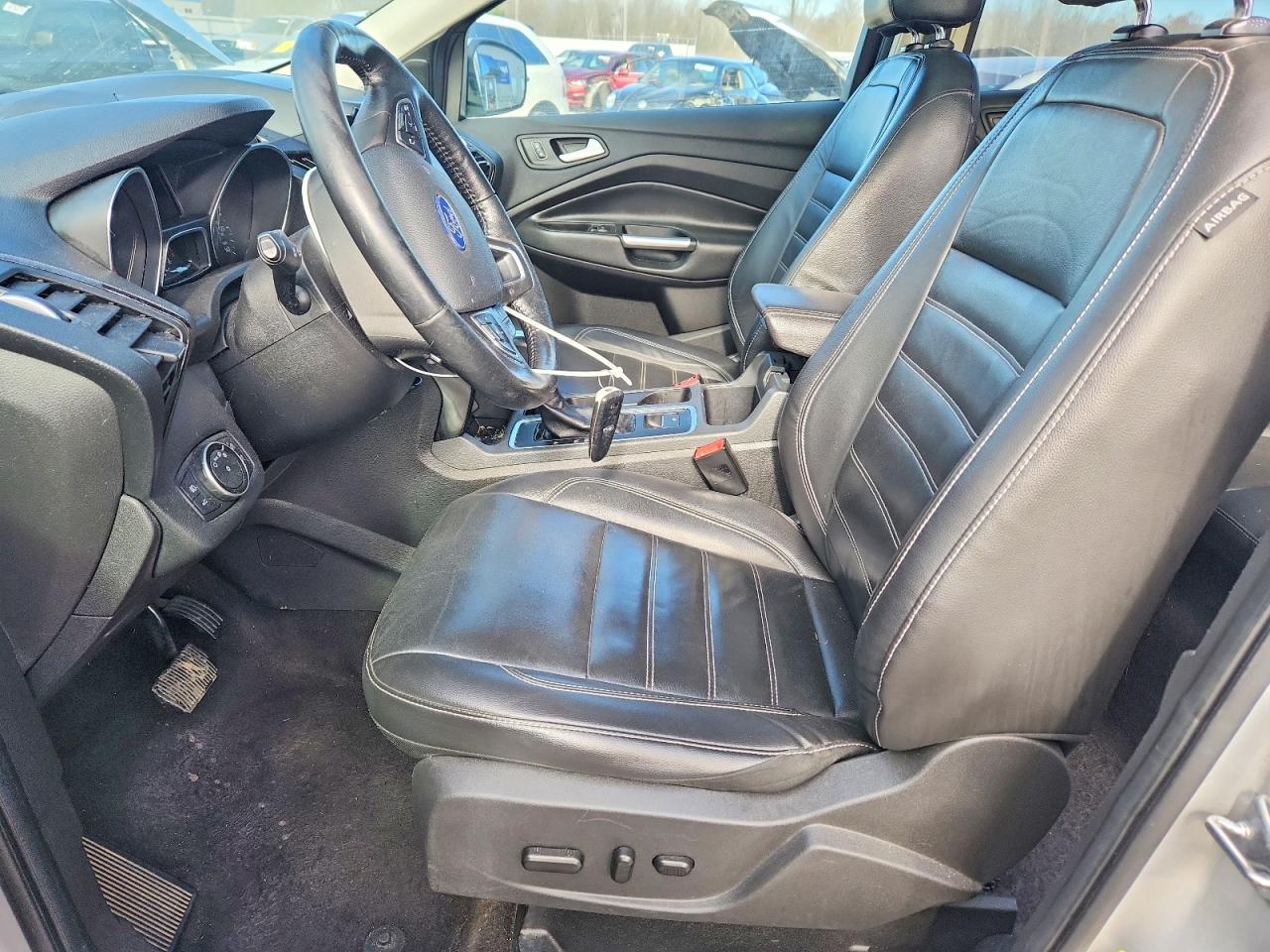2017 FORD ESCAPE TITANIUM photo 7