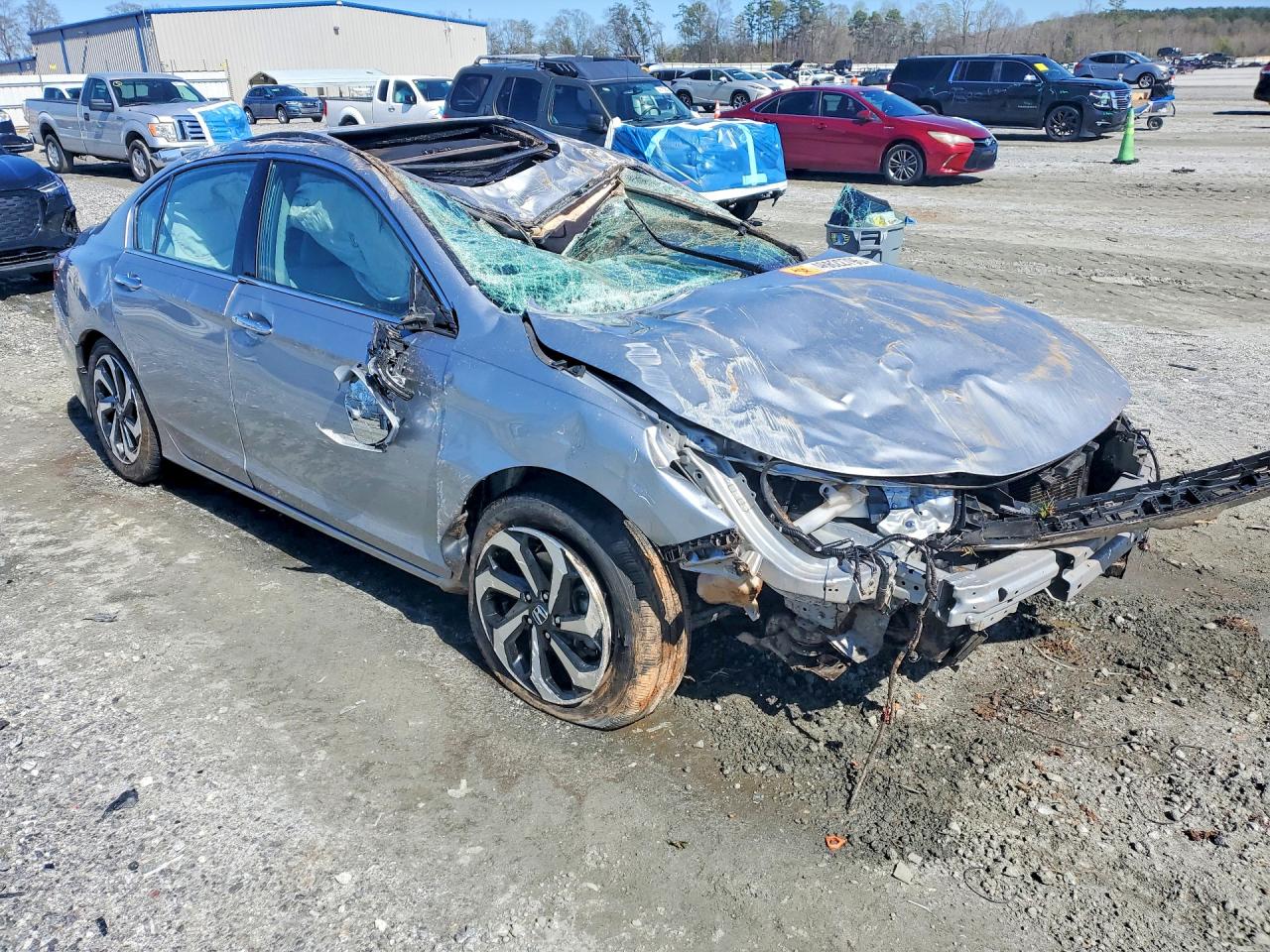 2016 HONDA ACCORD photo 4