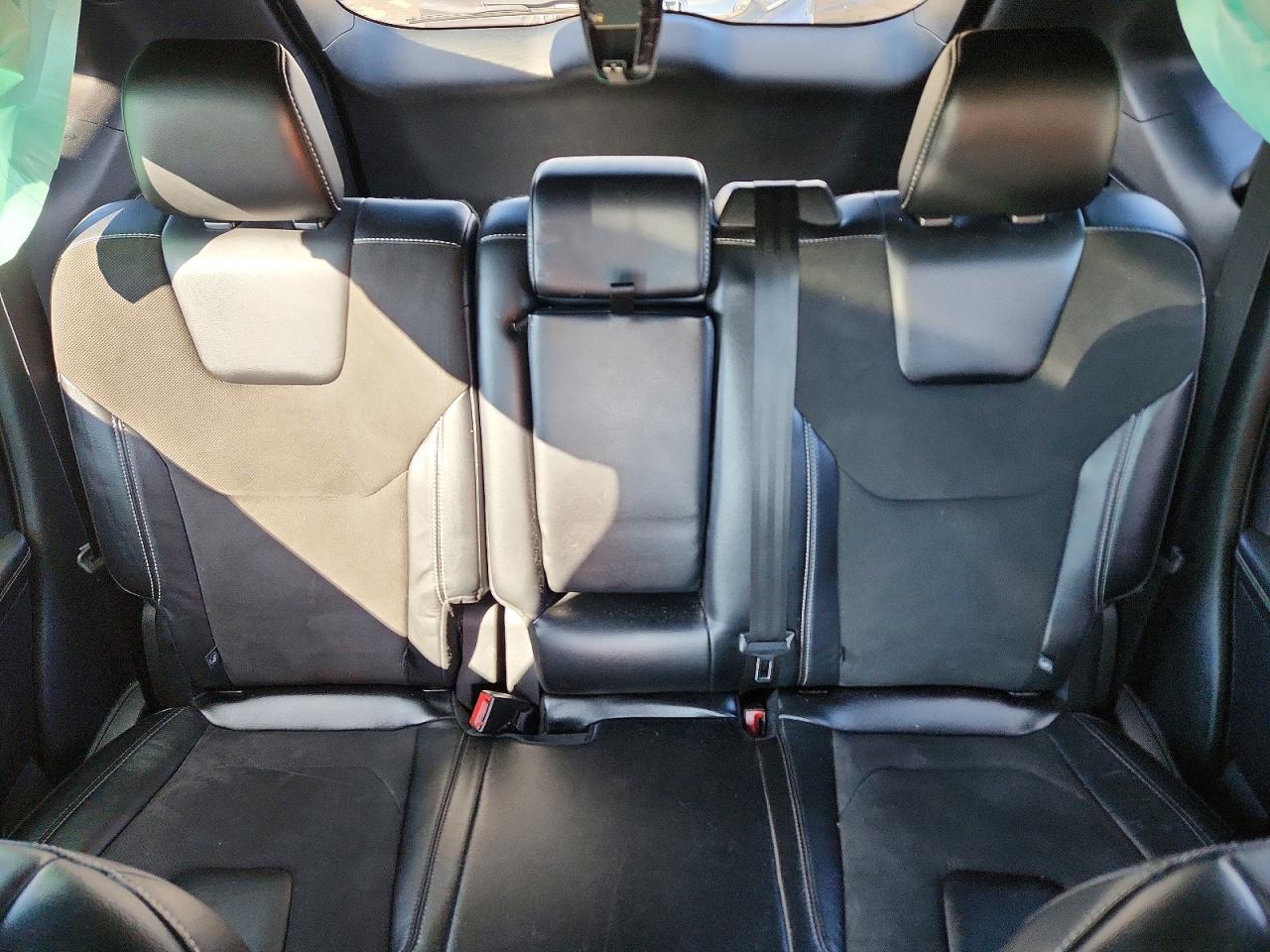 2019 FORD EDGE ST photo 19