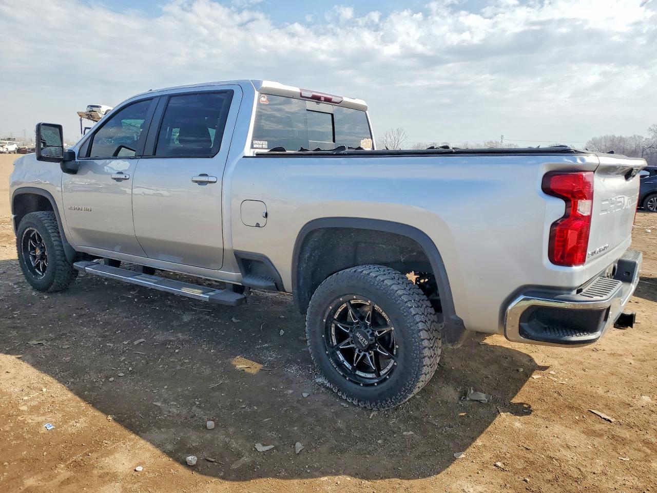 2020 CHEVROLET SILVERADO K2500 HEAVY DUTY LT photo 3