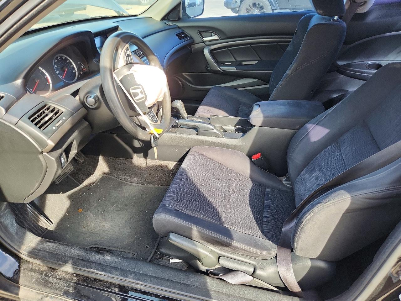 2012 HONDA ACCORD LX photo 19