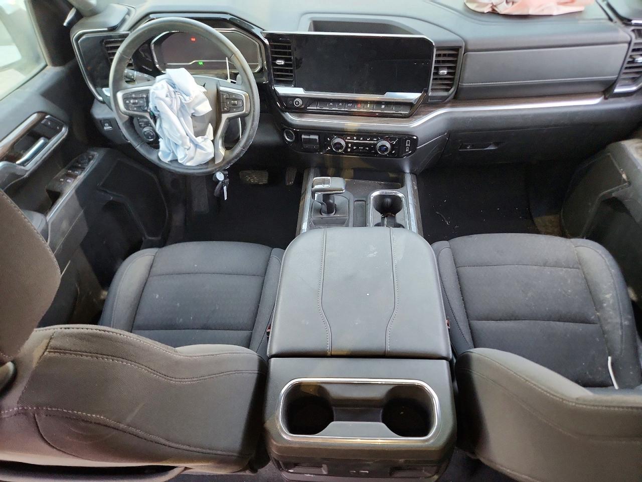 2025 CHEVROLET SILVERADO K1500 LT photo 22