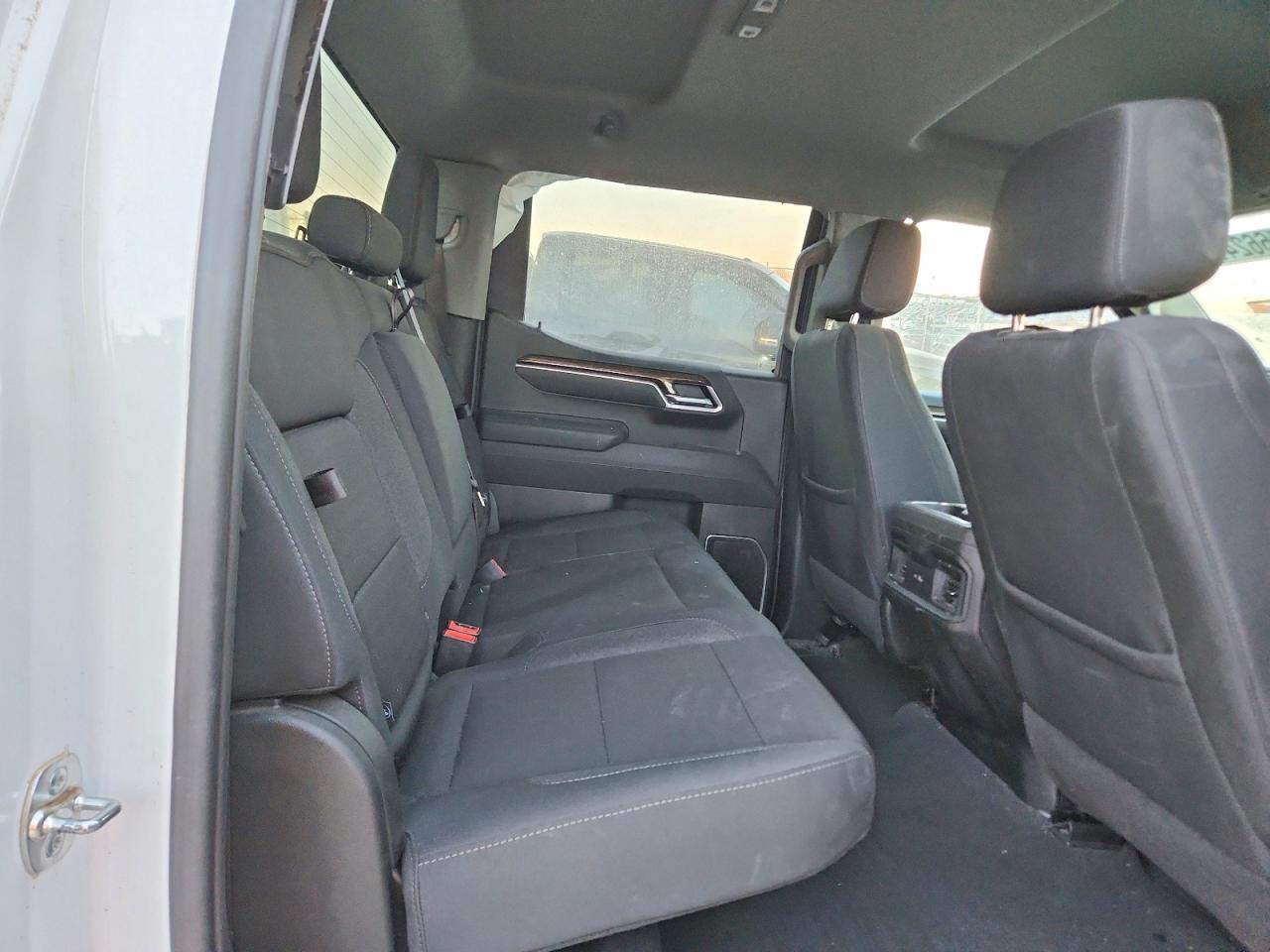 2025 CHEVROLET SILVERADO K1500 LT photo 28