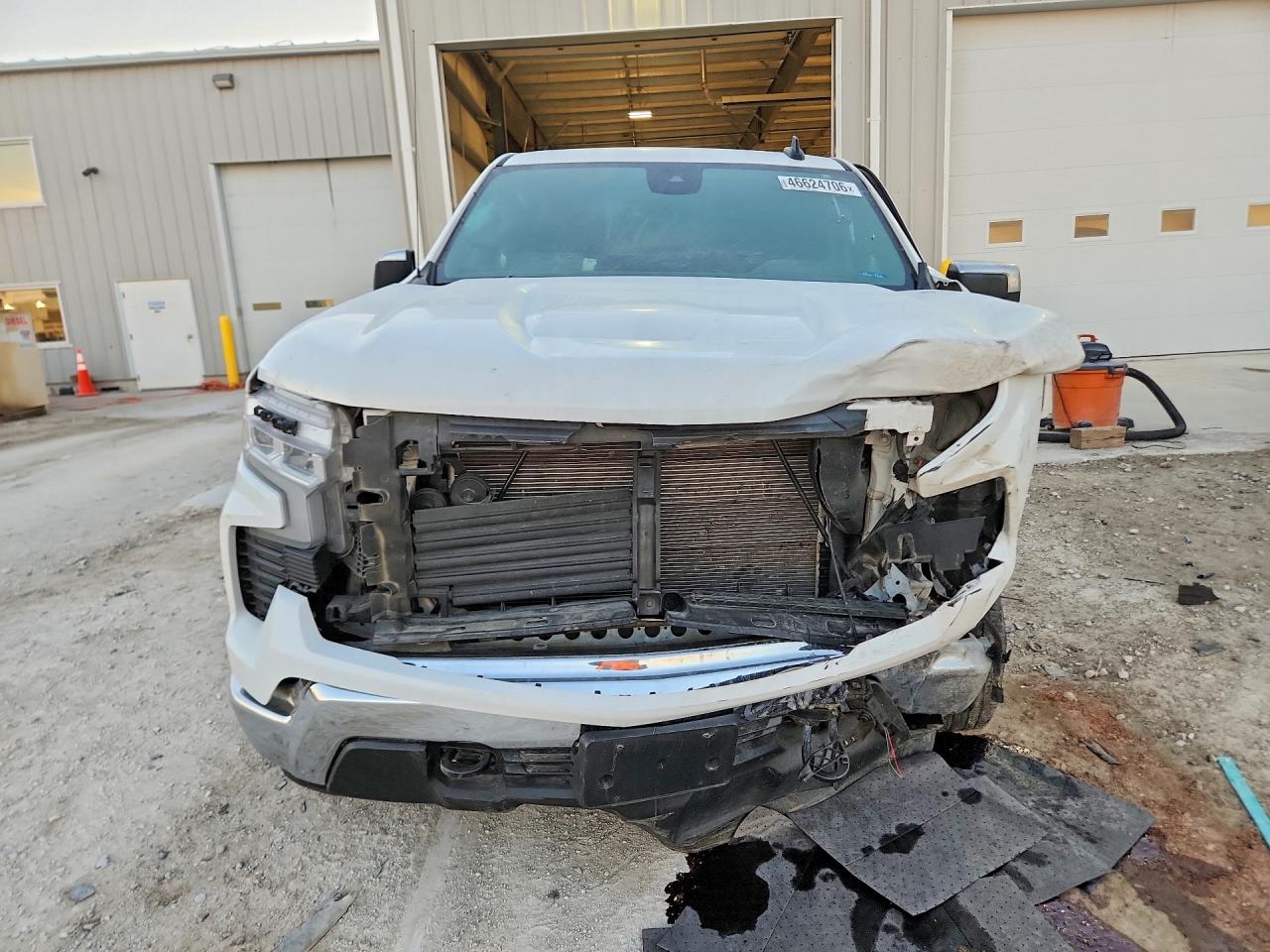 2025 CHEVROLET SILVERADO K1500 LT photo 13