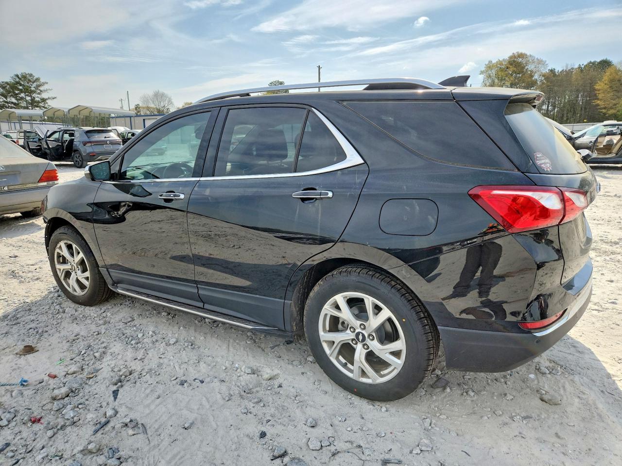 2021 CHEVROLET EQUINOX PREMIER photo 2