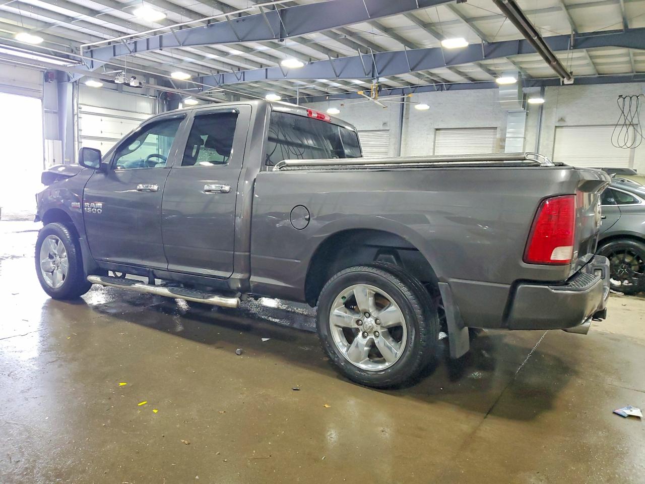 2014 RAM 1500 ST photo 3