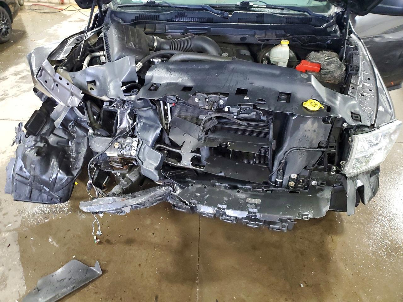 2014 RAM 1500 ST photo 21
