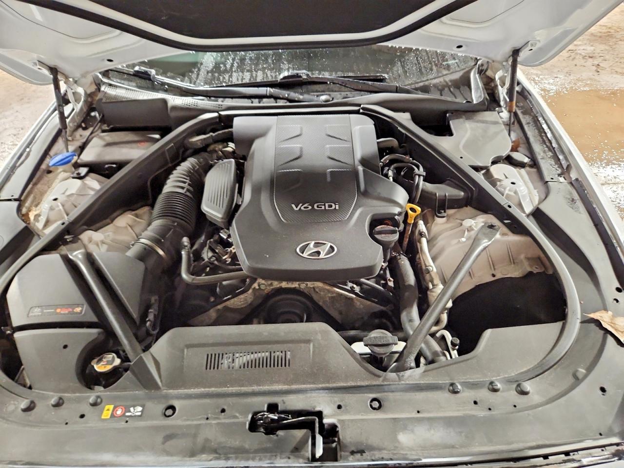 2015 HYUNDAI GENESIS 3.8L photo 21