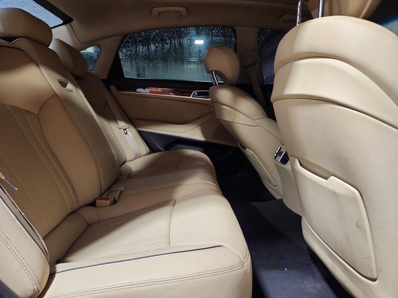 2015 HYUNDAI GENESIS 3.8L photo 19