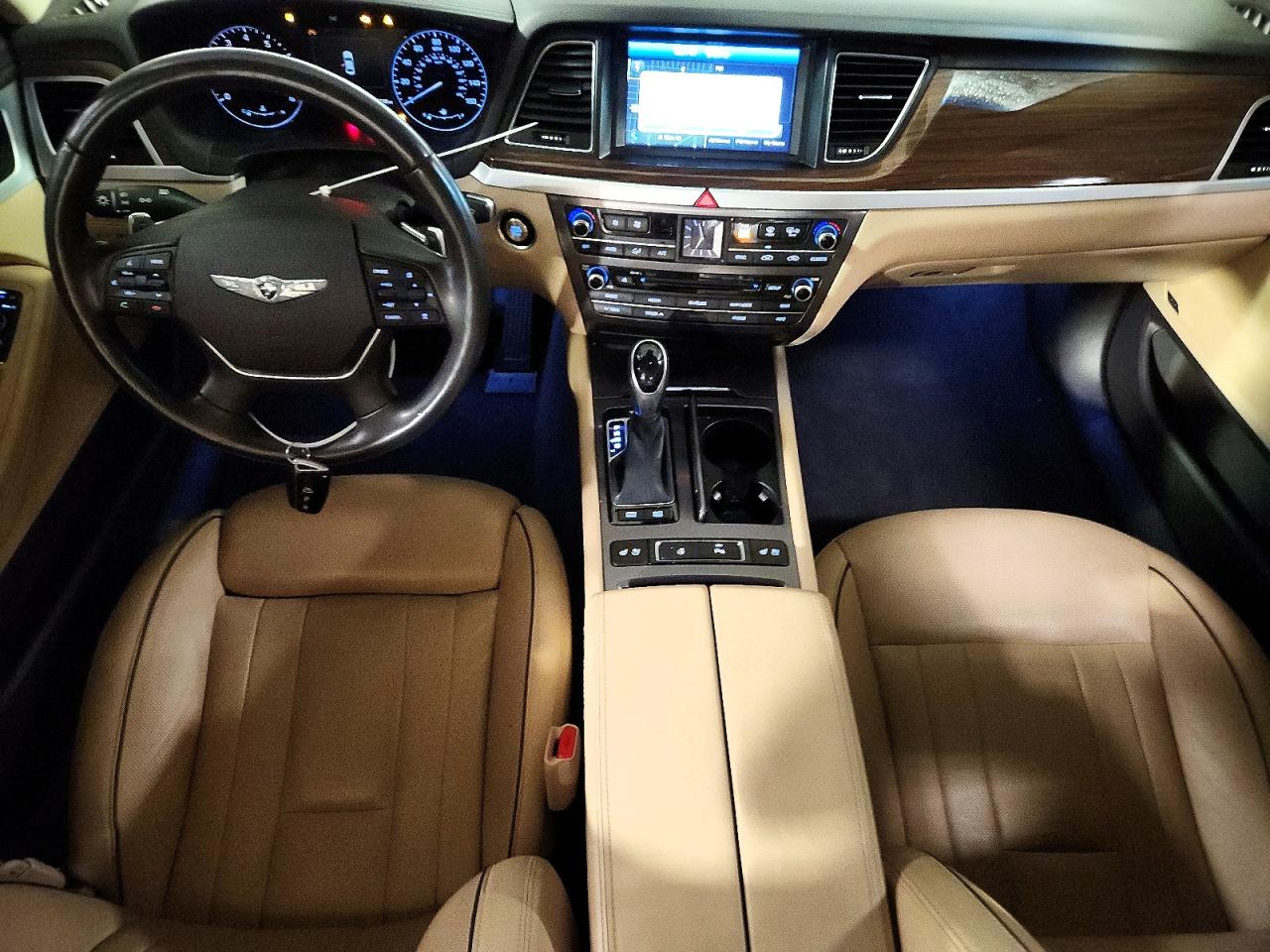 2015 HYUNDAI GENESIS 3.8L photo 15