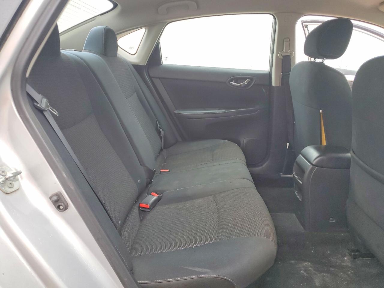 2019 NISSAN SENTRA S photo 19