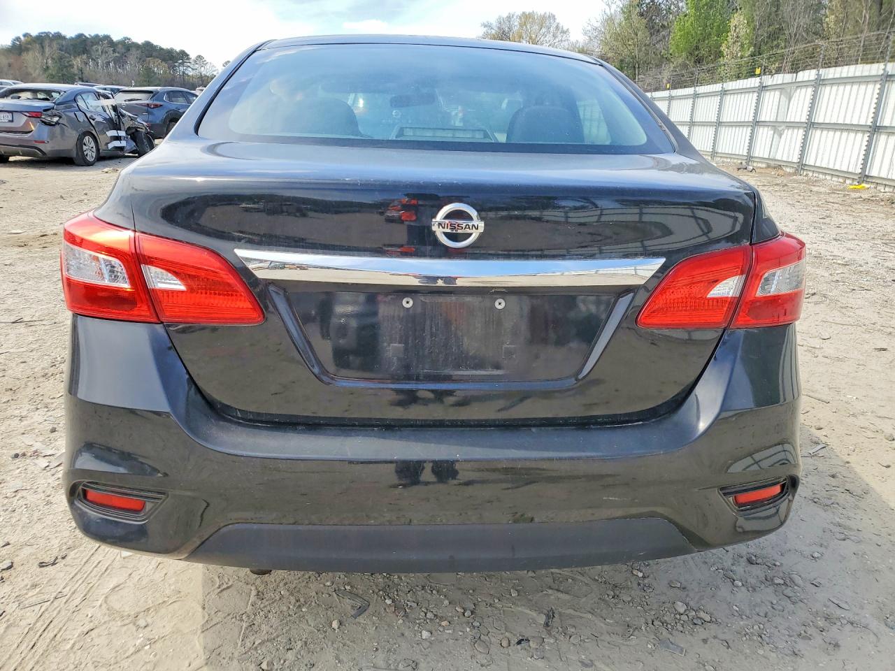 2018 NISSAN SENTRA S photo 11