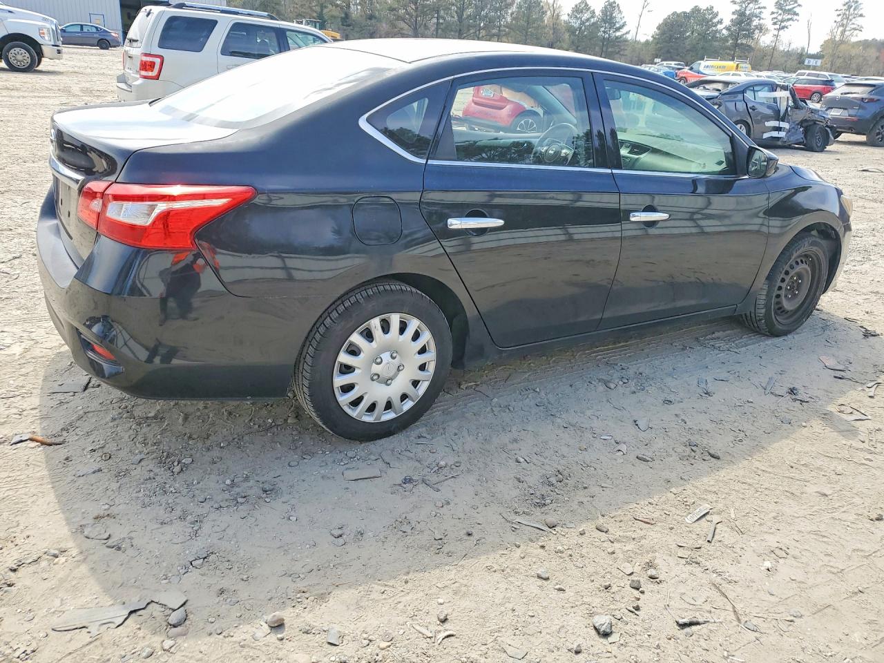 2018 NISSAN SENTRA S photo 5