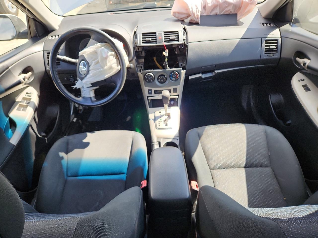 2010 TOYOTA COROLLA S photo 8